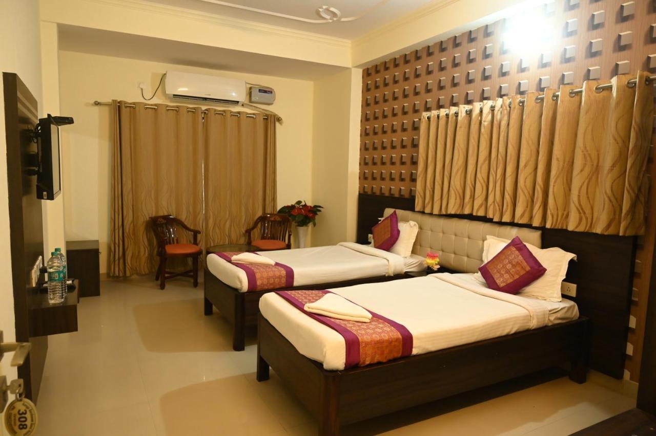 Ganga Darshanam Guesthouse At Dashashwamedh Ghat Varanasi Eksteriør bilde