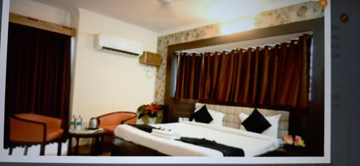 Ganga Darshanam Guesthouse At Dashashwamedh Ghat Varanasi Eksteriør bilde