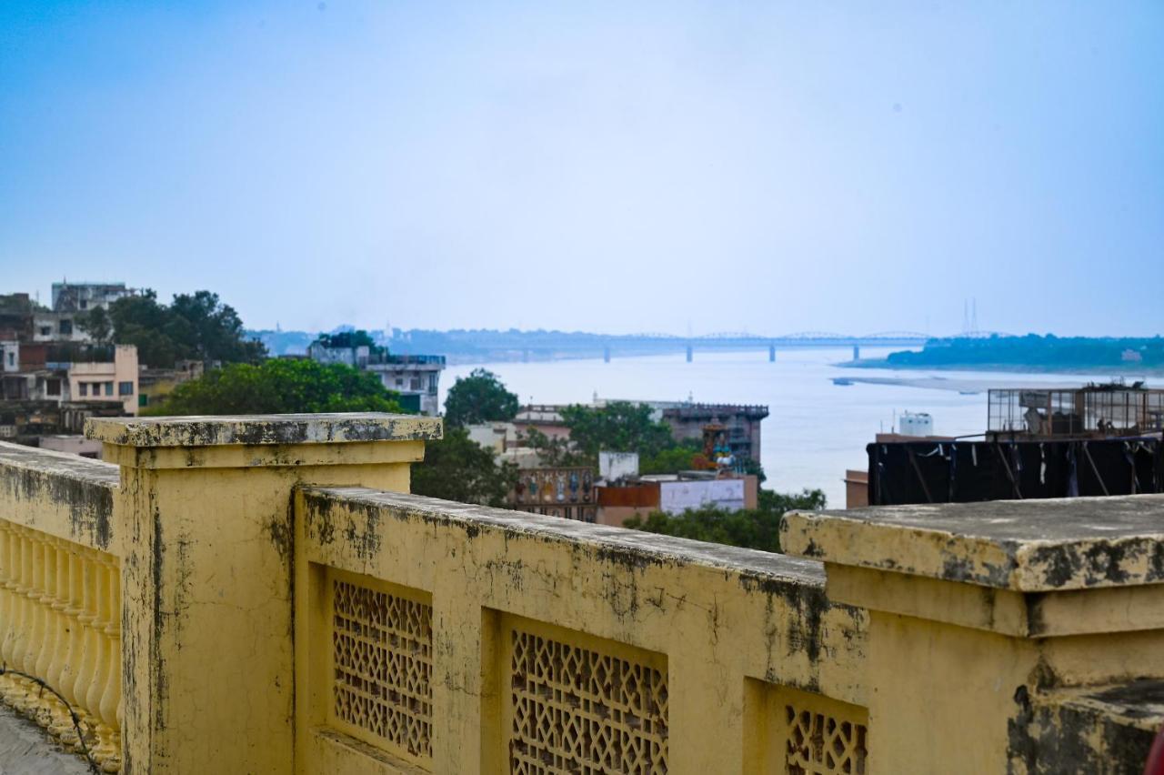 Ganga Darshanam Guesthouse At Dashashwamedh Ghat Varanasi Eksteriør bilde